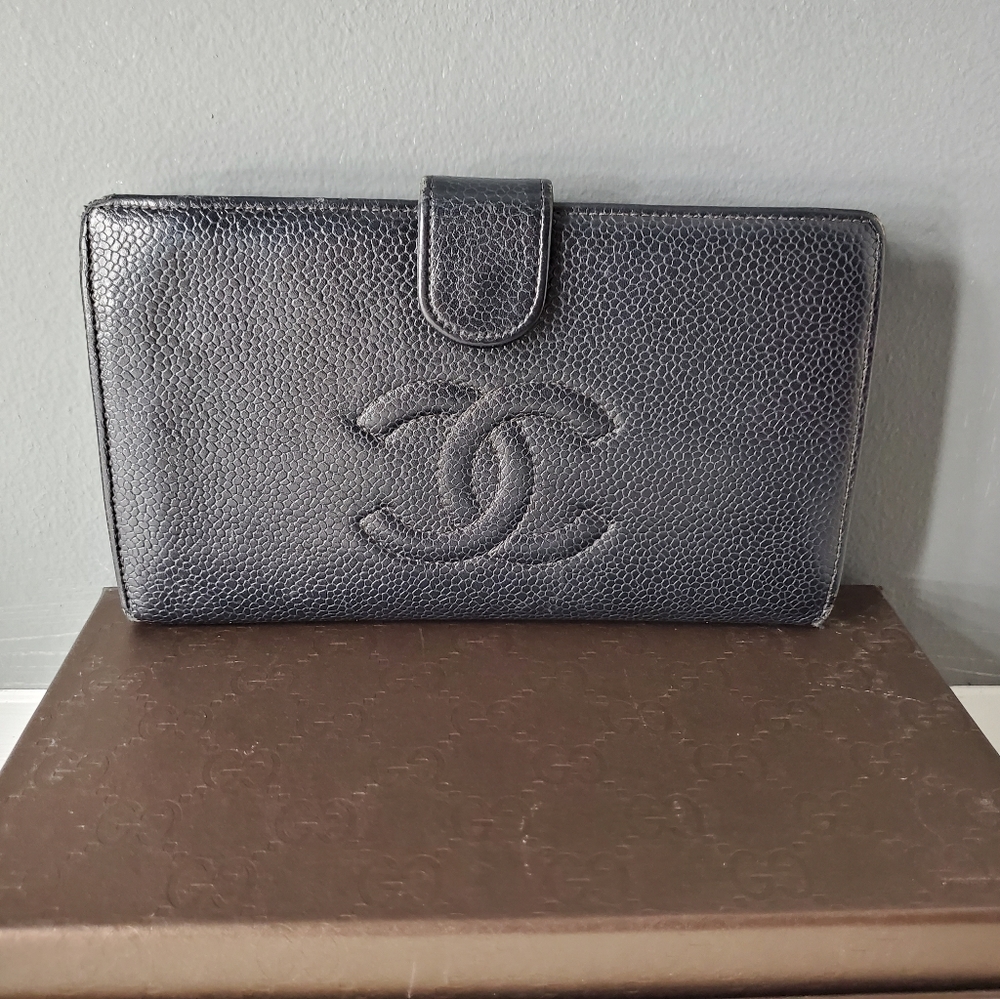 Chanel wallet